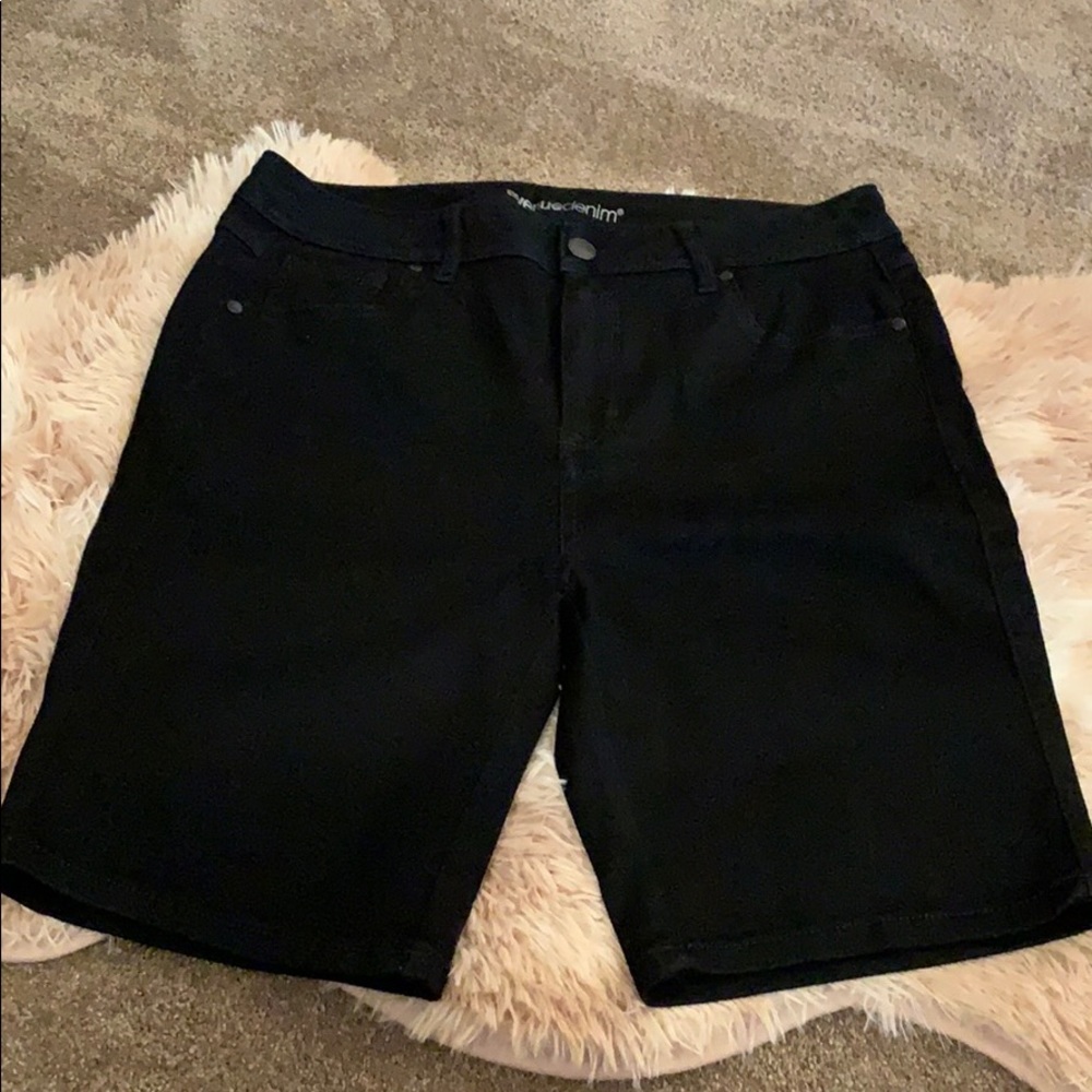 Avenue Denim Black Bermuda Shorts